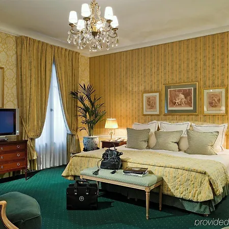 Hotel Westminster 5*