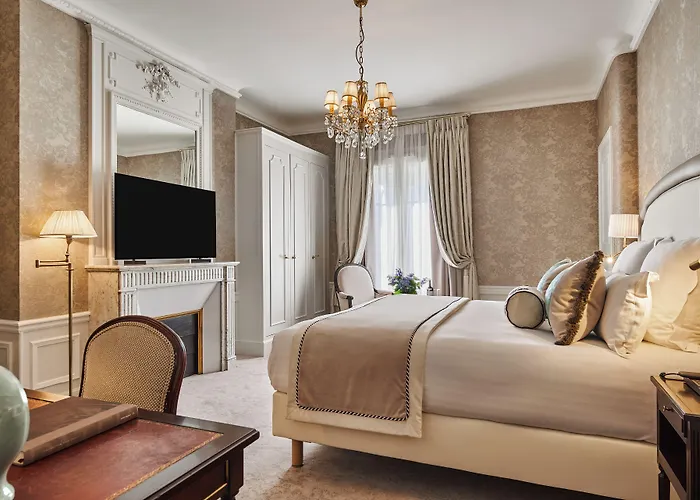 Hotel Westminster 5*