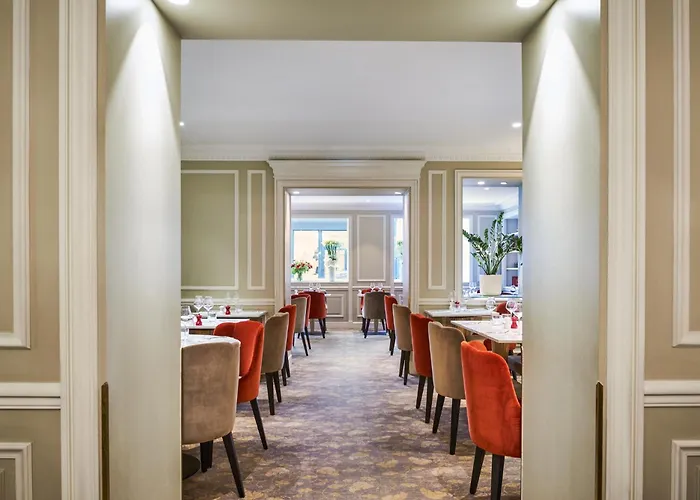 Hotel Westminster 5*